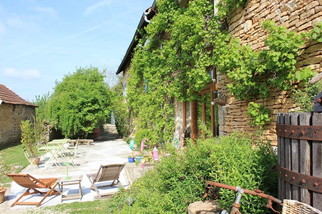 La Bicyclette Fleurie Bed and Breakfast Villemoirieu Exterior foto
